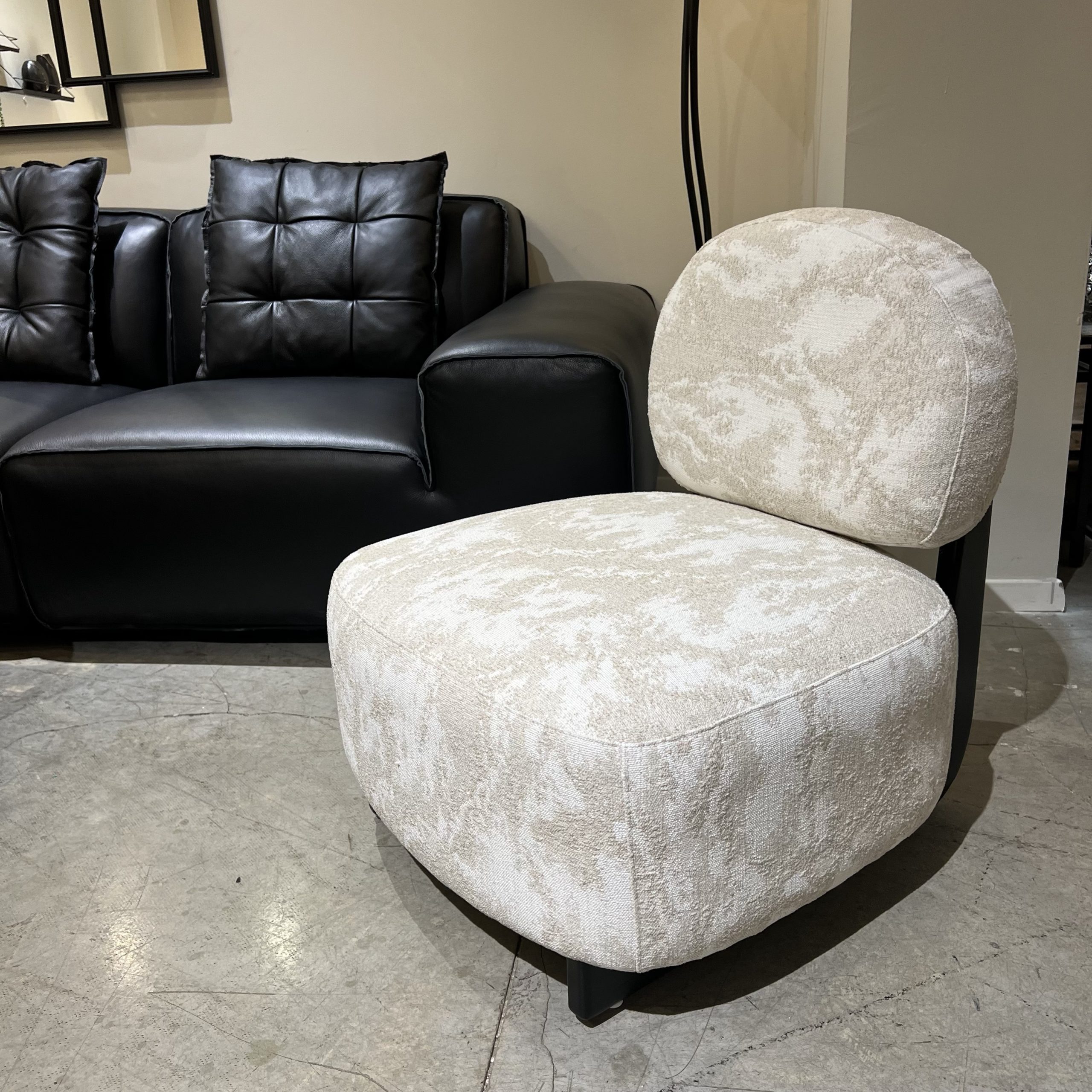 כורסא מעוצבת ניוד אבן בז דגם סופיטל כורסא מעוצבת ניוד אבן בז דגם סופיטל