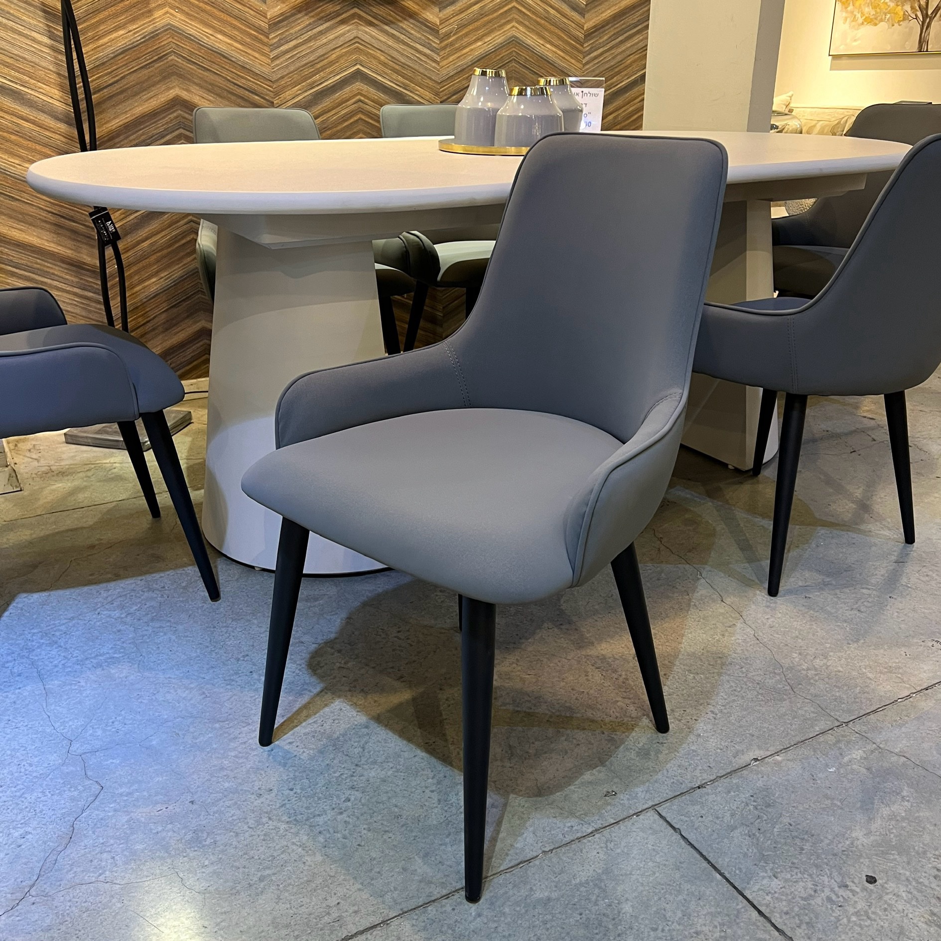 כסא פינת אוכל דגם סיקינו אפור במבצע כסא פינת אוכל דגם סיקינו אפור במבצע