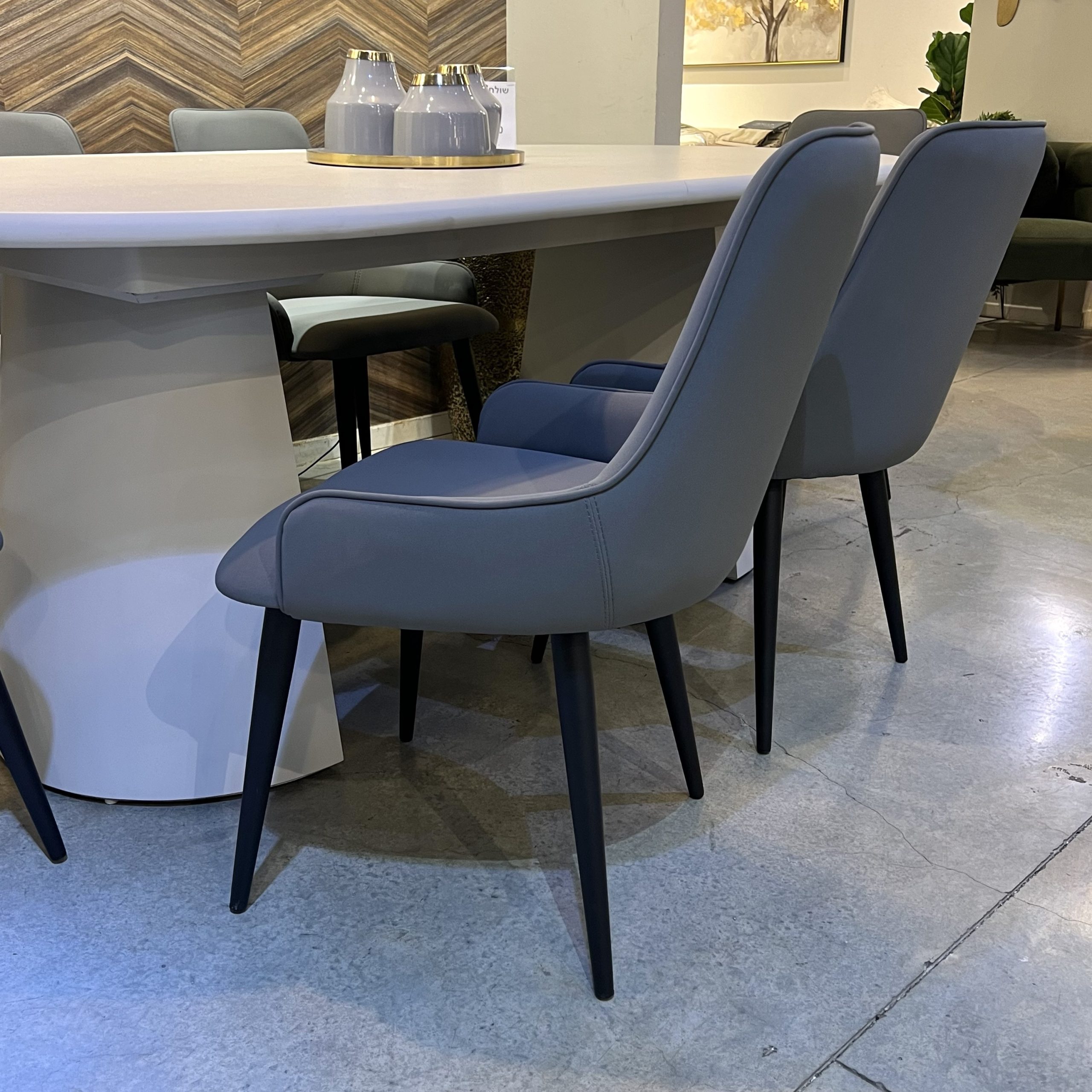 כסא פינת אוכל דגם סיקינו אפור במבצע כסא פינת אוכל דגם סיקינו אפור במבצע