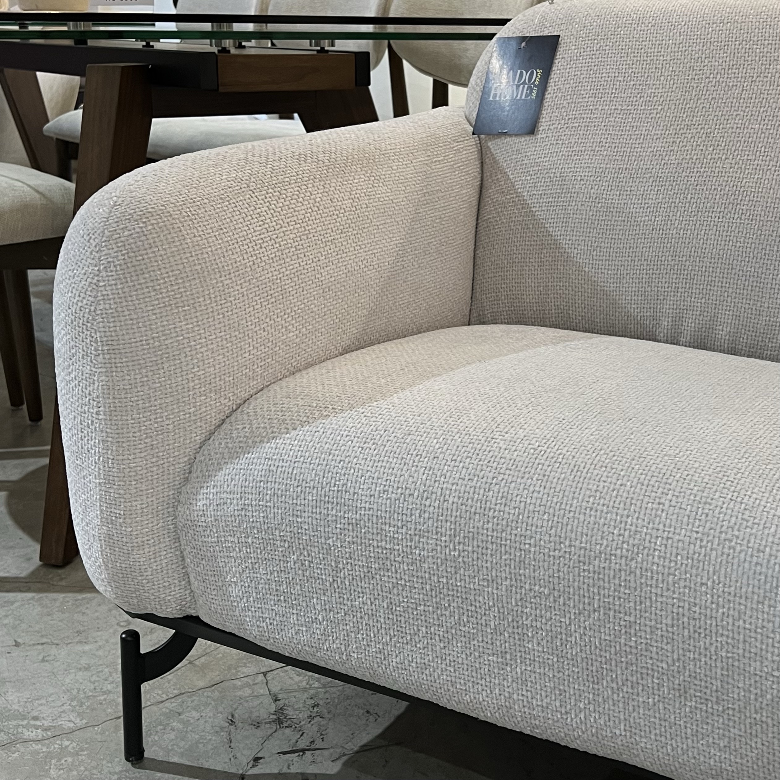 כורסא קלאסיק אריג שמנת דגם ויקי כורסא קלאסיק אריג שמנת דגם ויקי