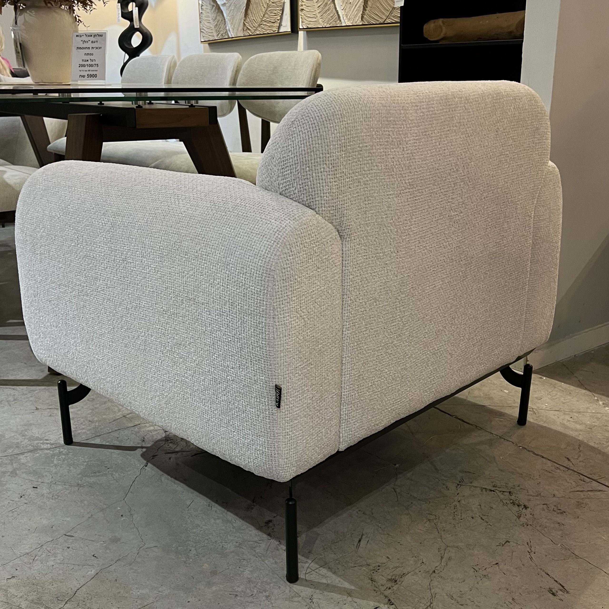 כורסא קלאסיק אריג שמנת דגם ויקי כורסא קלאסיק אריג שמנת דגם ויקי