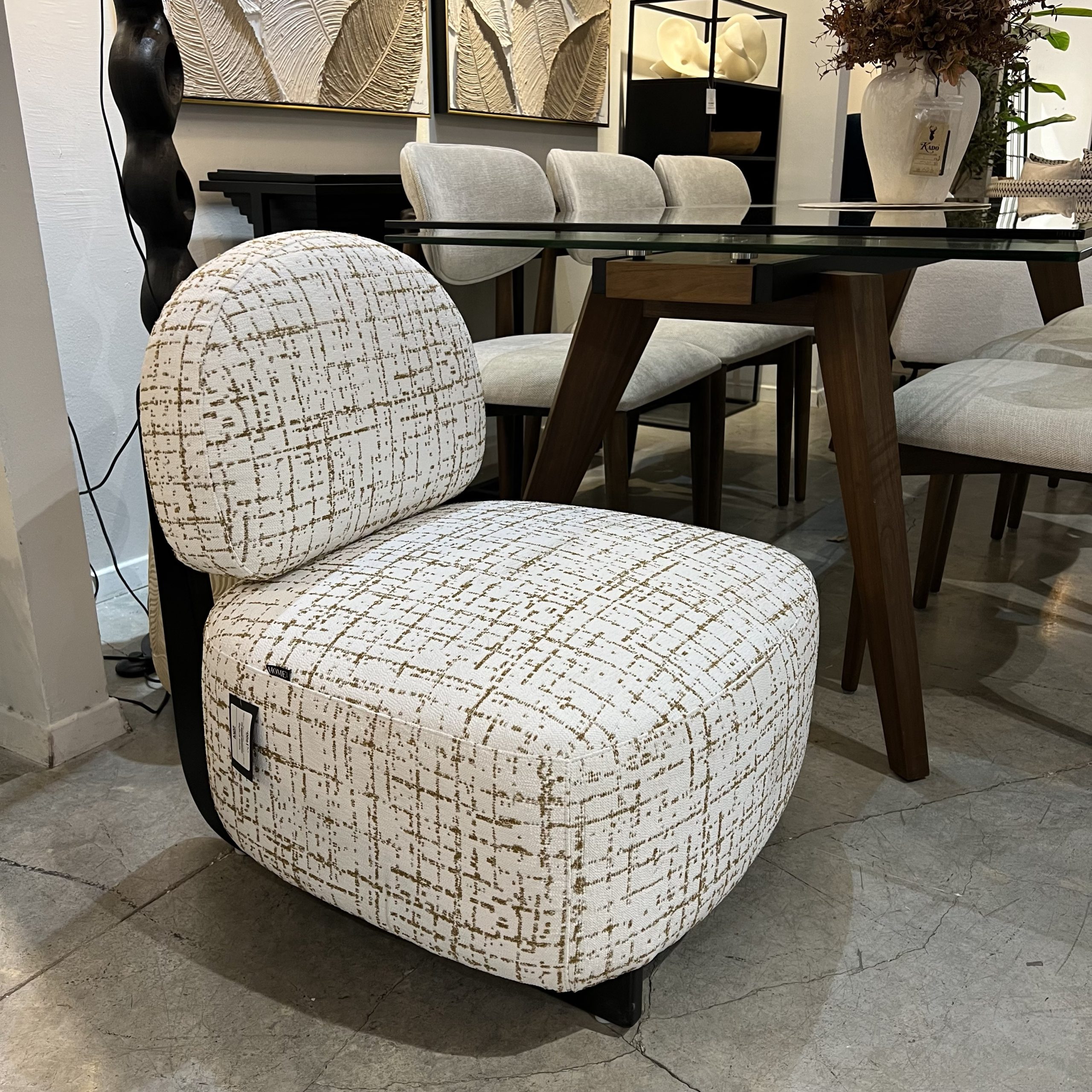 כורסא מעוצבת ניוד גריד שמנת גולד דגם סופיטל כורסא מעוצבת ניוד גריד שמנת גולד דגם סופיטל