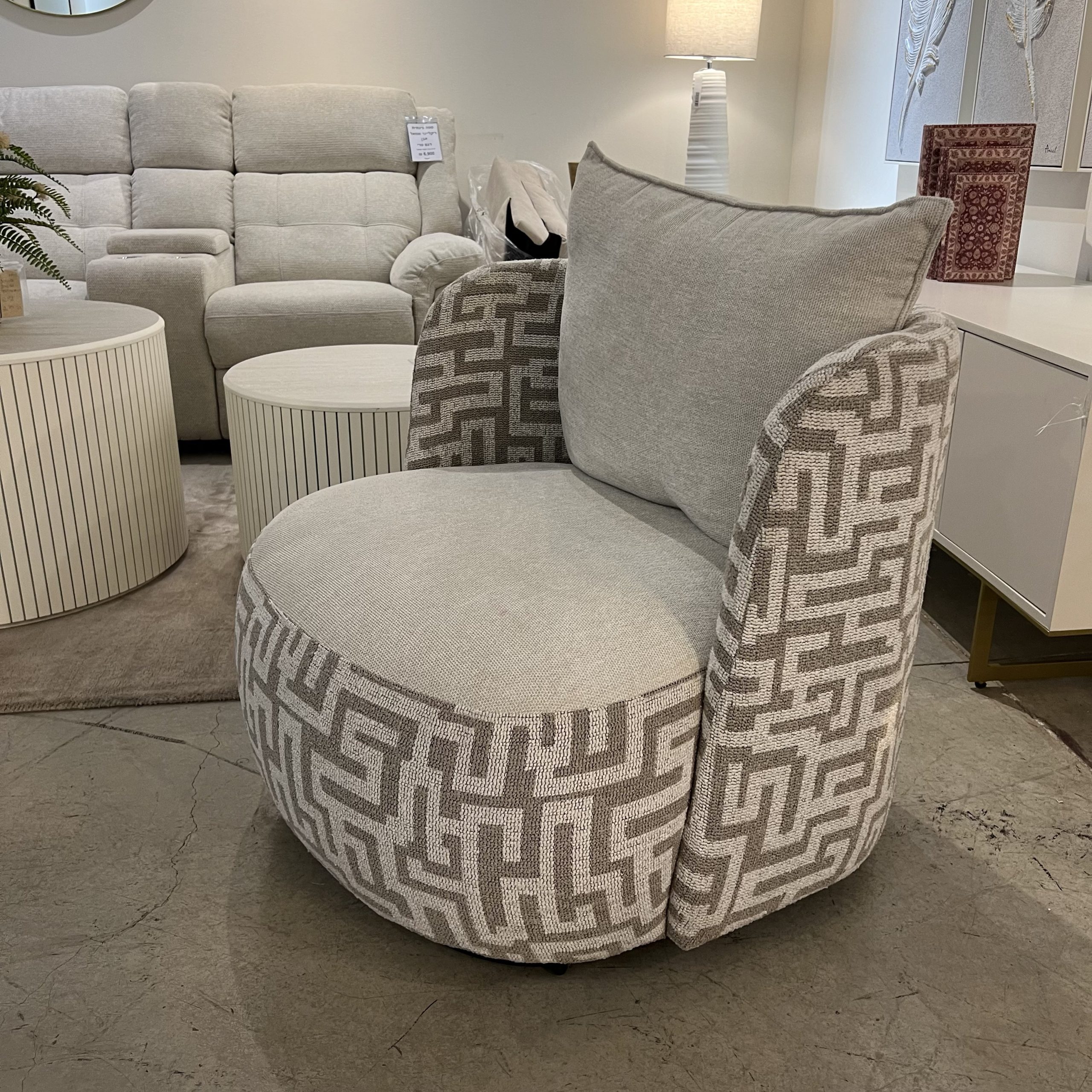 כורסא מעוגלת דגם ליאור במבצע כורסא מעוגלת דגם ליאור במבצע