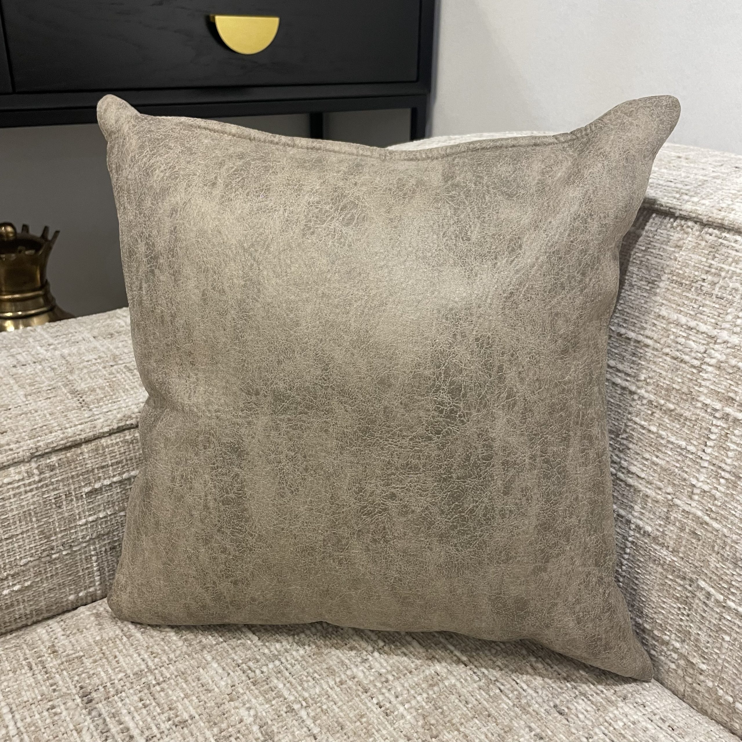 כרית נוי מרובעת דגם מוקה כרית נוי מרובעת דגם מוקה