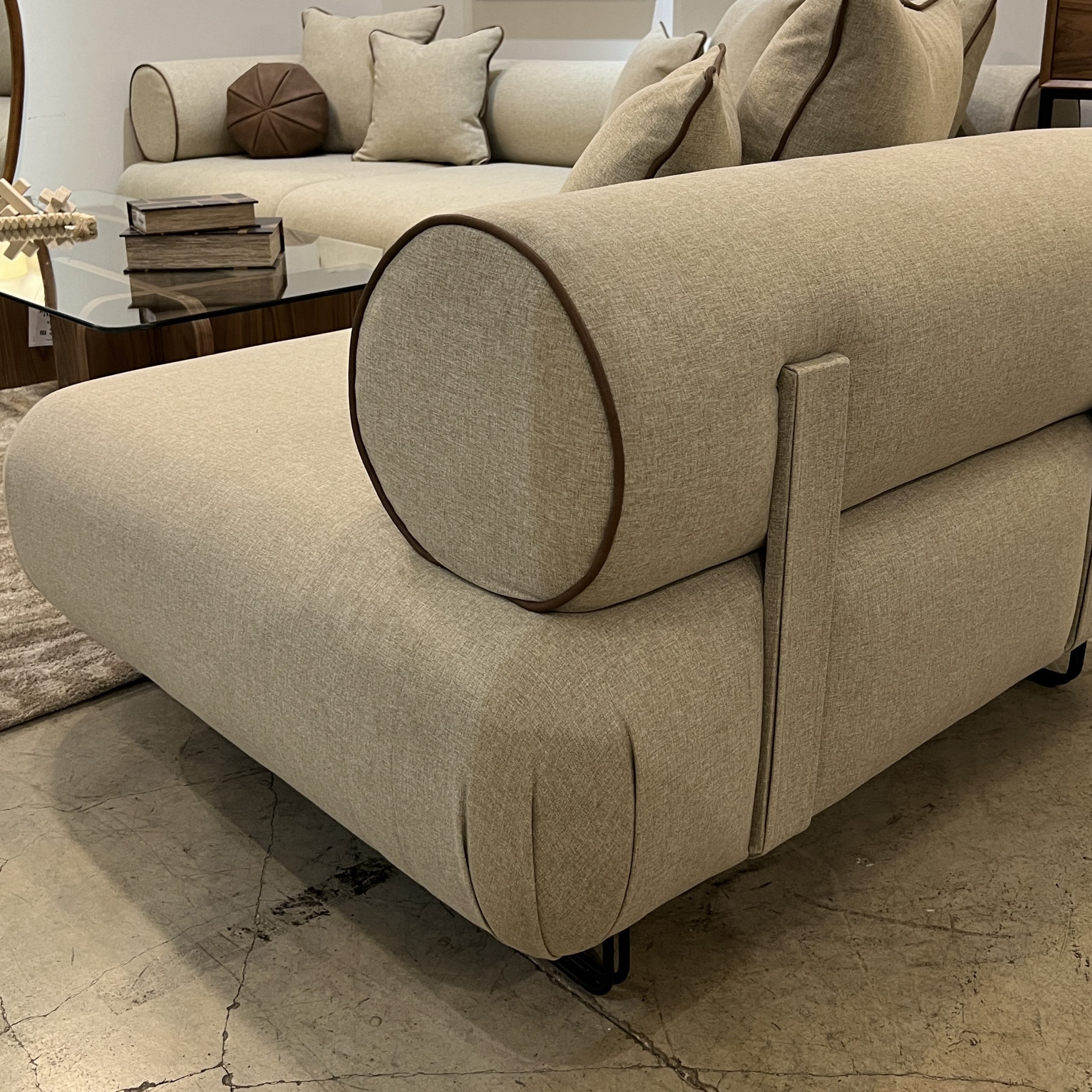 לאב סיט דגם אנטוניו לאב סיט דגם אנטוניו