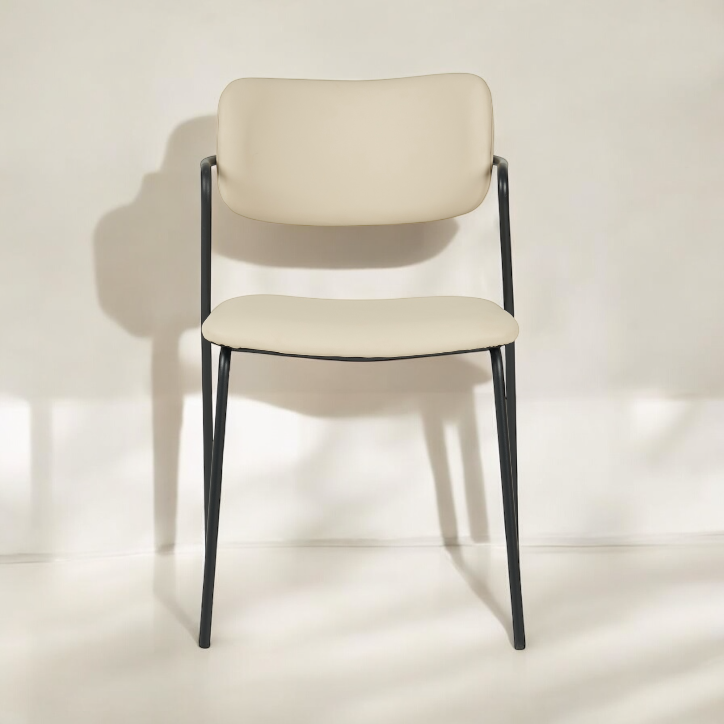 כיסא דגם לוסיאן דמוי עור בז - SALE כיסא דגם לוסיאן דמוי עור בז - SALE