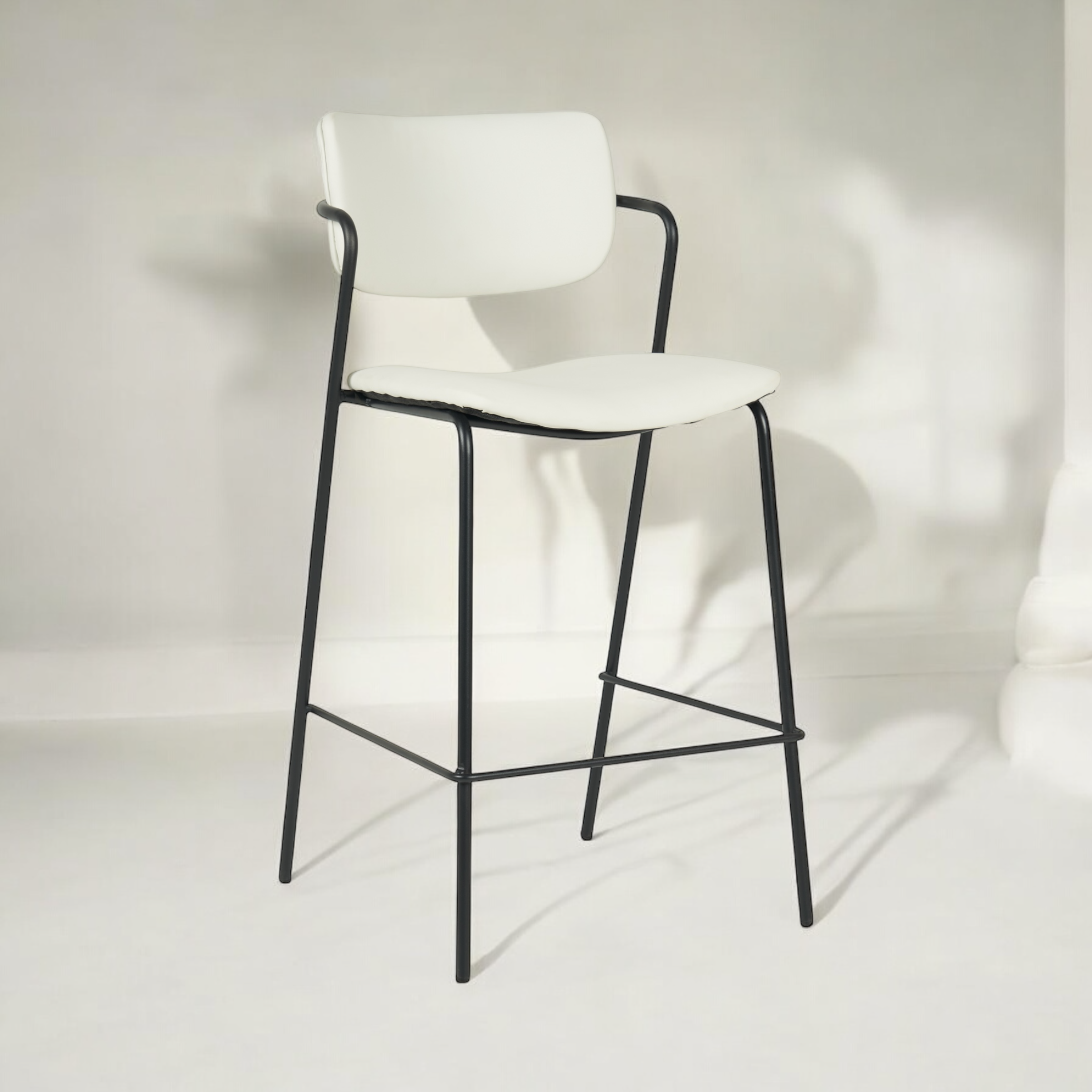 כיסא בר דגם לוסיאן בד דמוי עור שמנת - SALE כיסא בר דגם לוסיאן בד דמוי עור שמנת - SALE