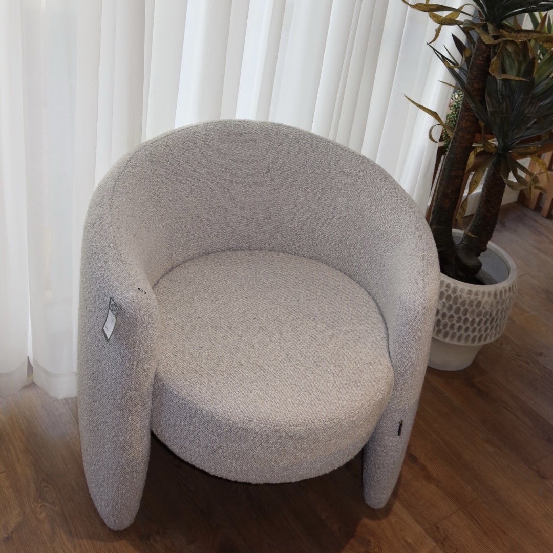 כורסא סילק אפור שמנת דגם ויקי כורסא סילק אפור שמנת דגם ויקי