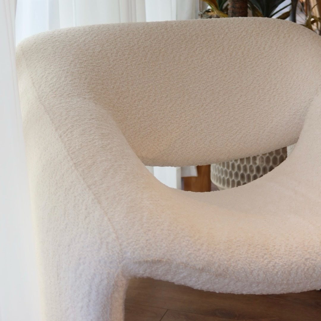 כורסא מילי בוקלה שמנת דגם ויקי כורסא מילי בוקלה שמנת דגם ויקי