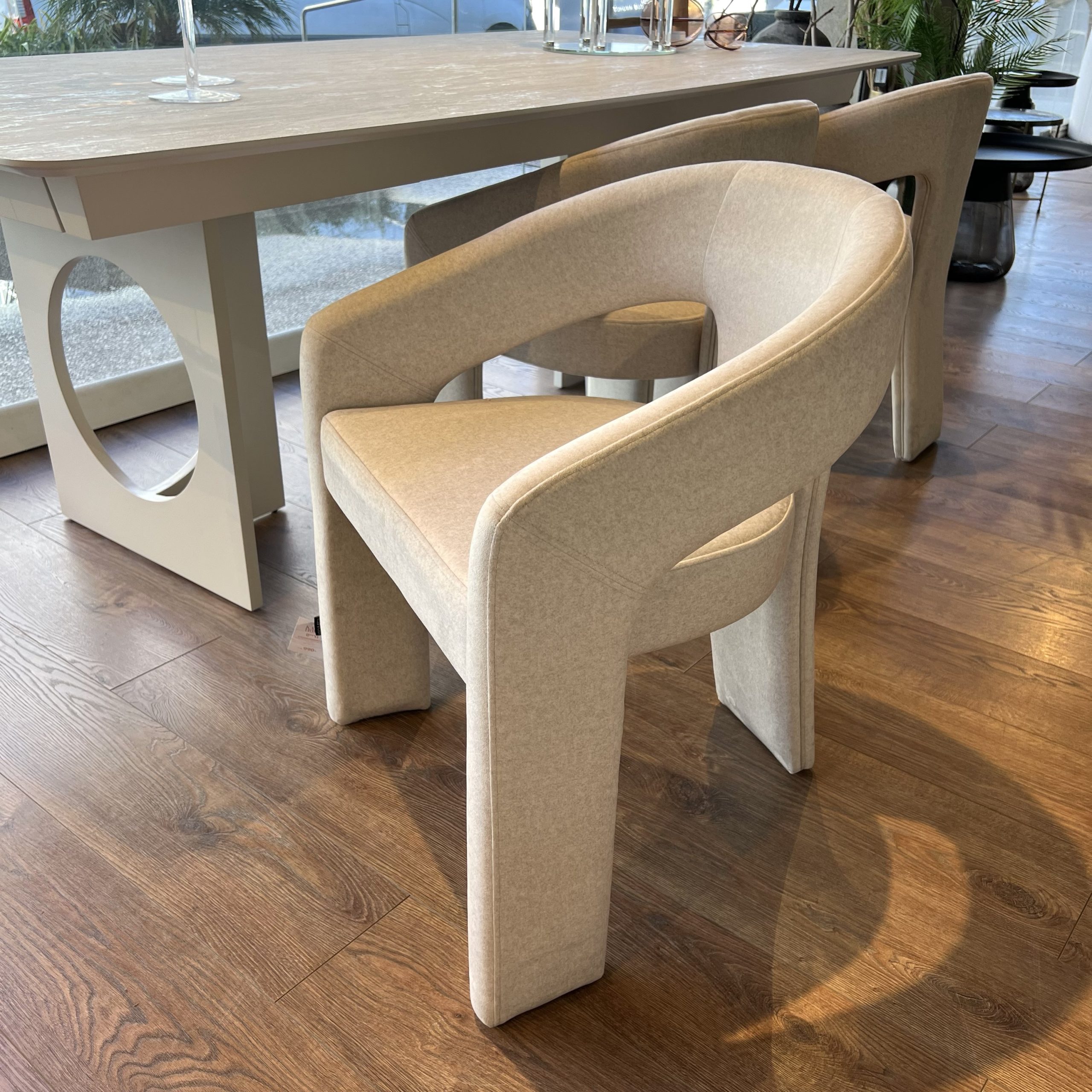 כיסא כורסא פרינסס גוון אבן דגם גרייס כיסא כורסא פרינסס גוון אבן דגם גרייס