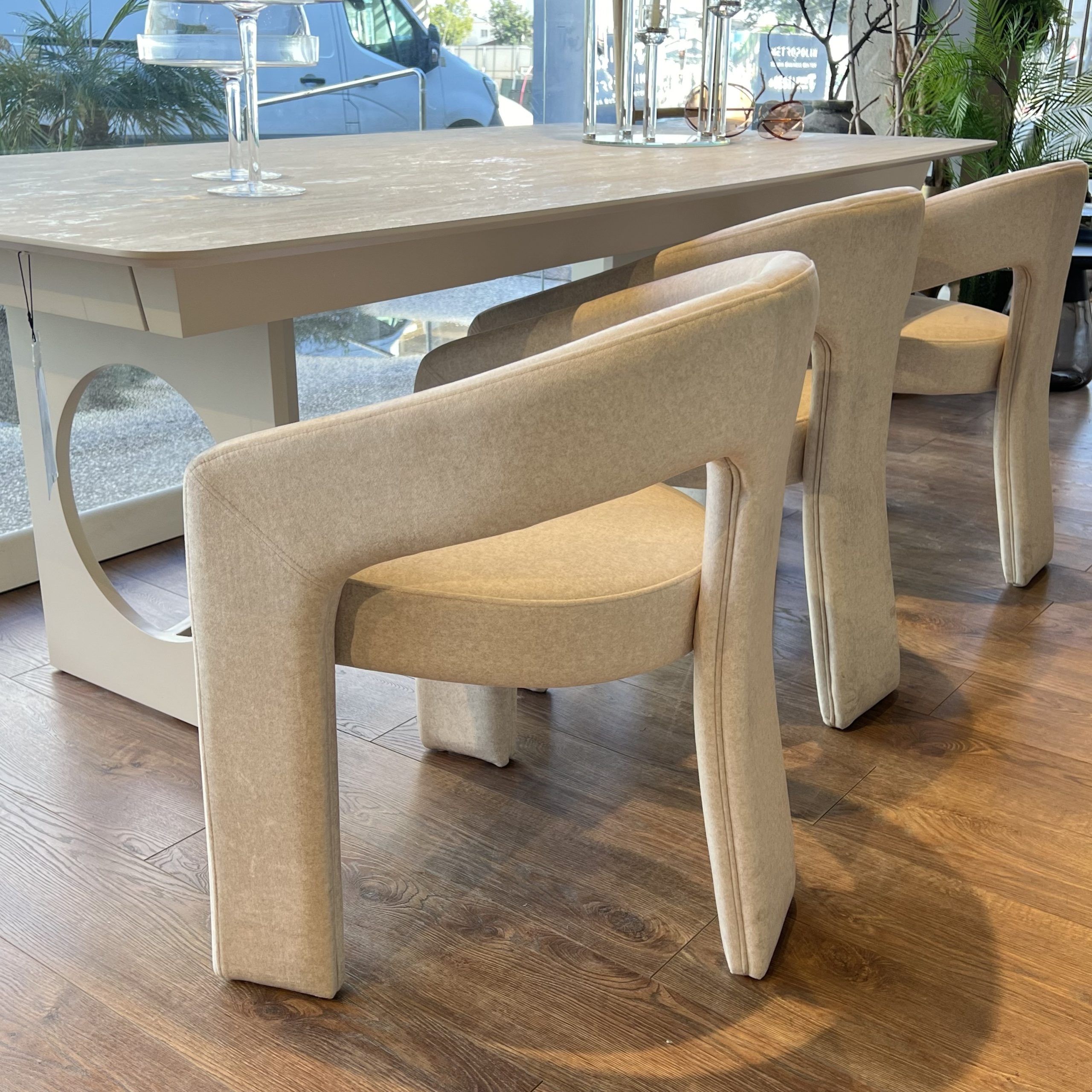 כיסא כורסא פרינסס גוון אבן דגם גרייס כיסא כורסא פרינסס גוון אבן דגם גרייס