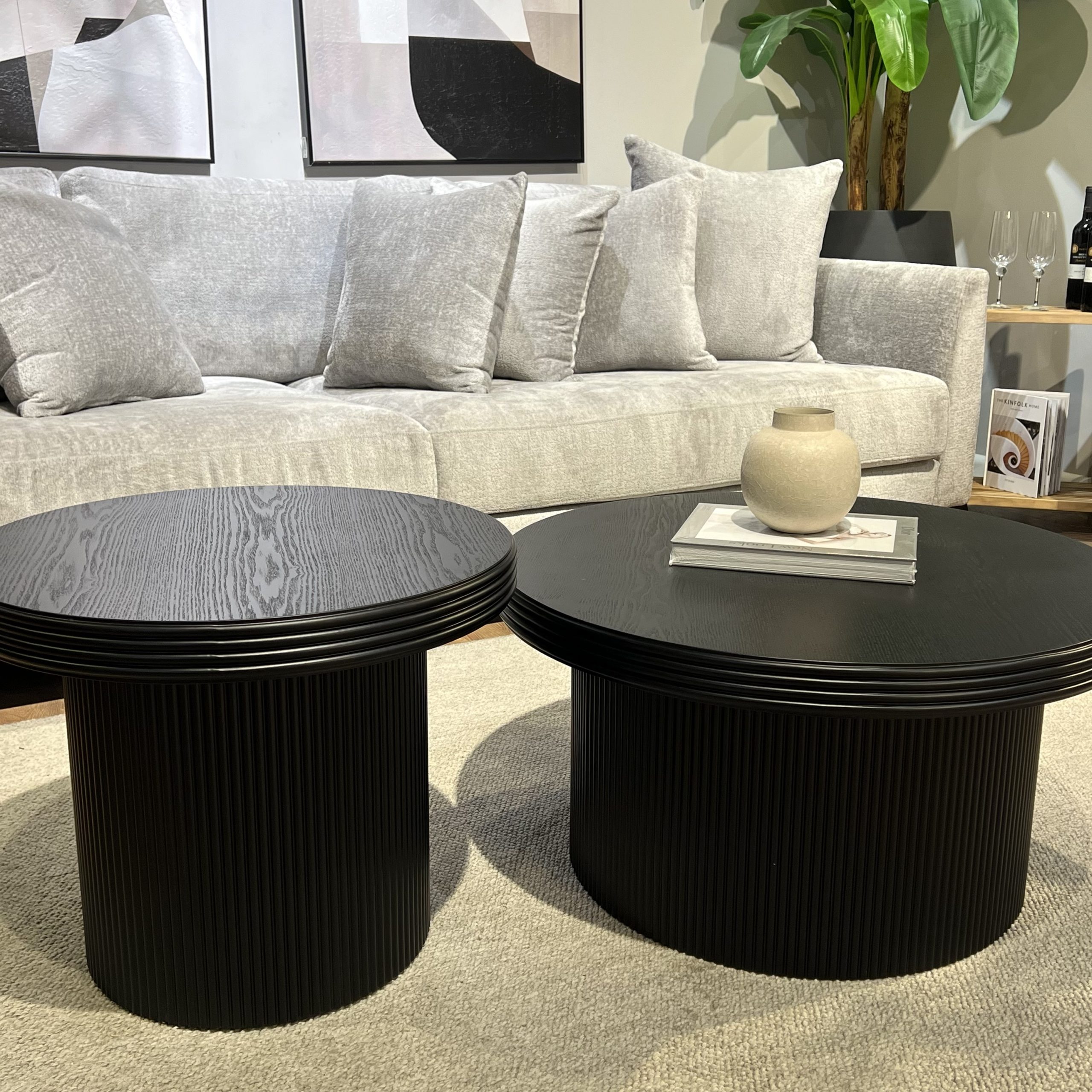 סט שולחנות סלון עגולים שחור דגם סלינה סט שולחנות סלון עגולים שחור דגם סלינה