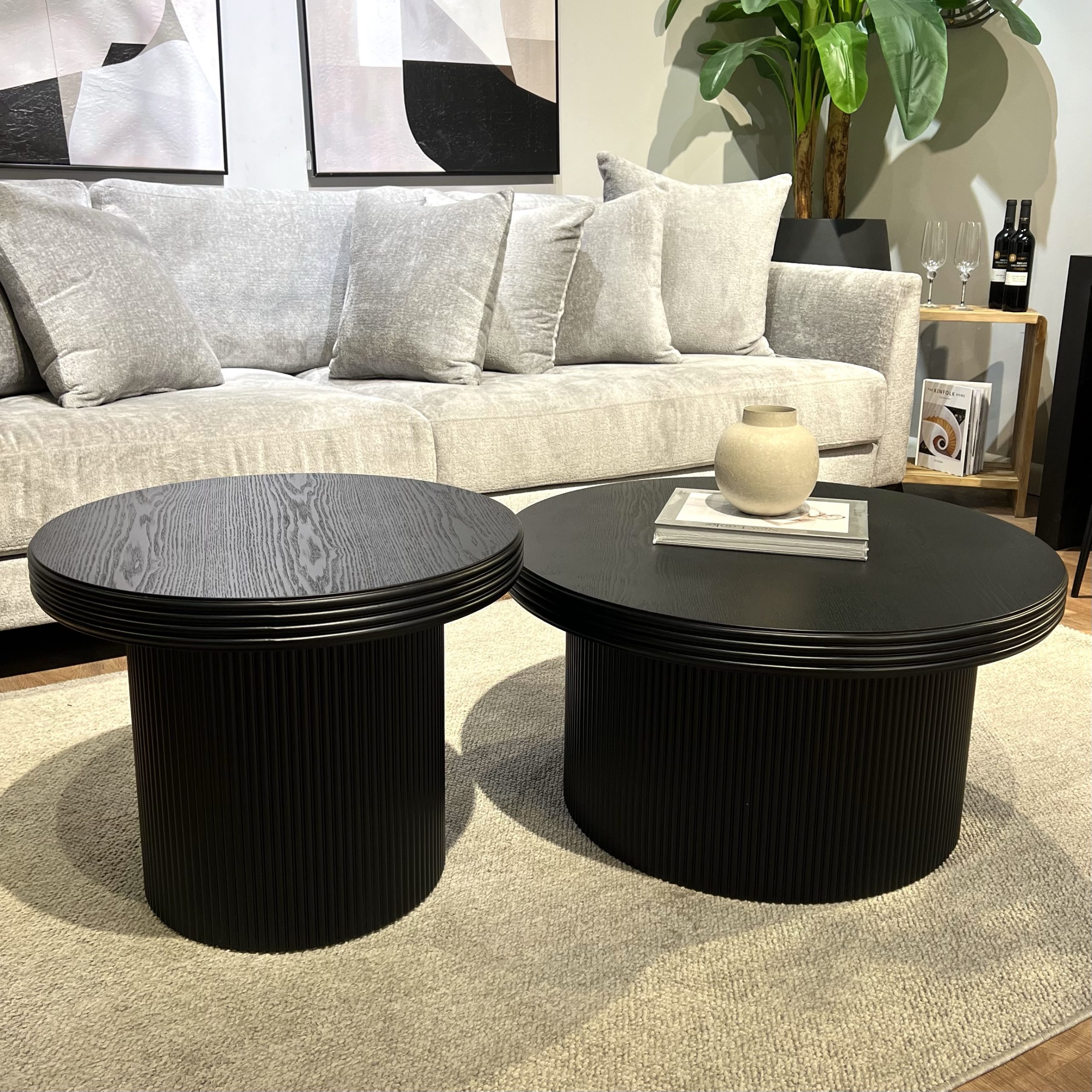 סט שולחנות סלון עגולים שחור דגם סלינה סט שולחנות סלון עגולים שחור דגם סלינה