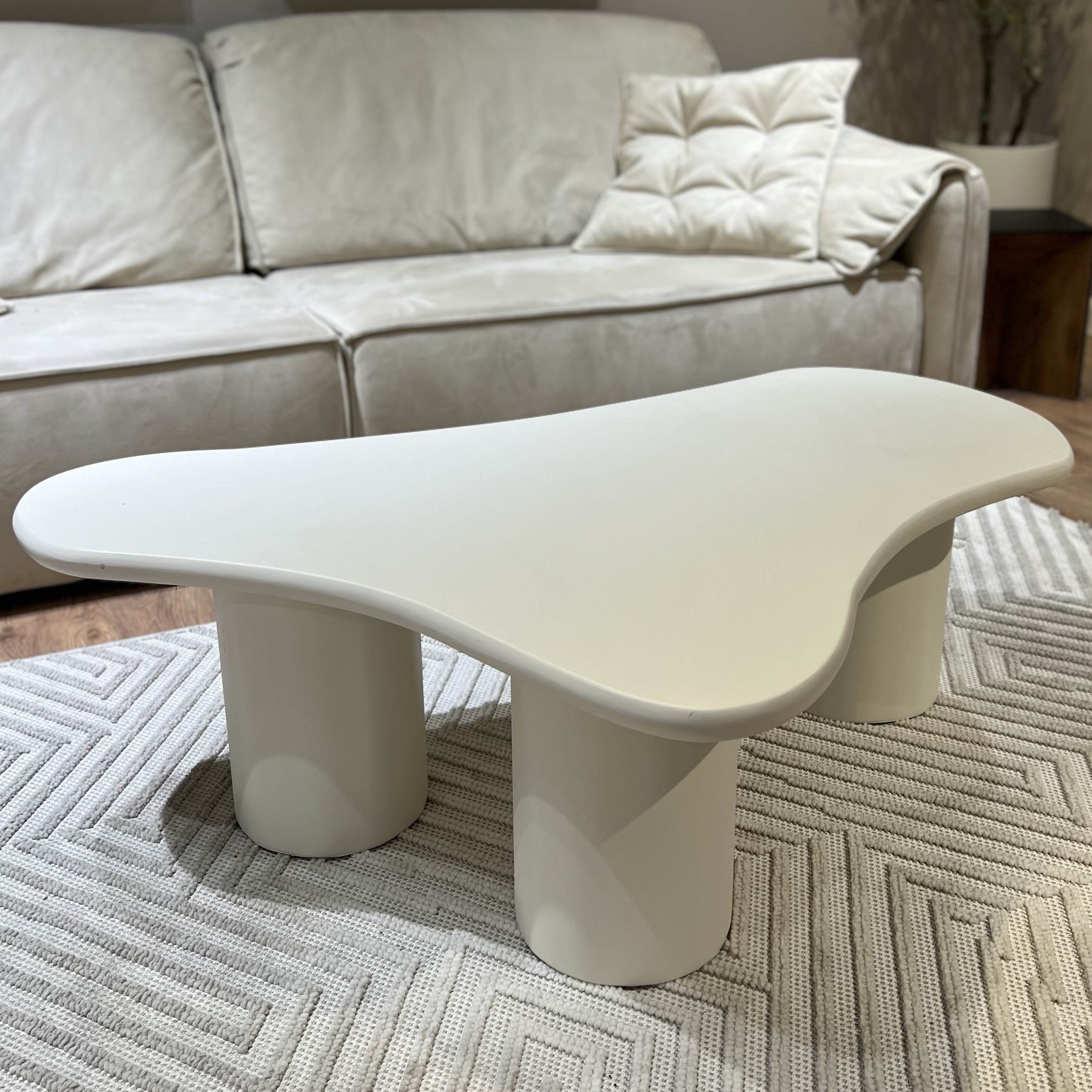 שולחן סלון דגם אמורפי שולחן סלון דגם אמורפי