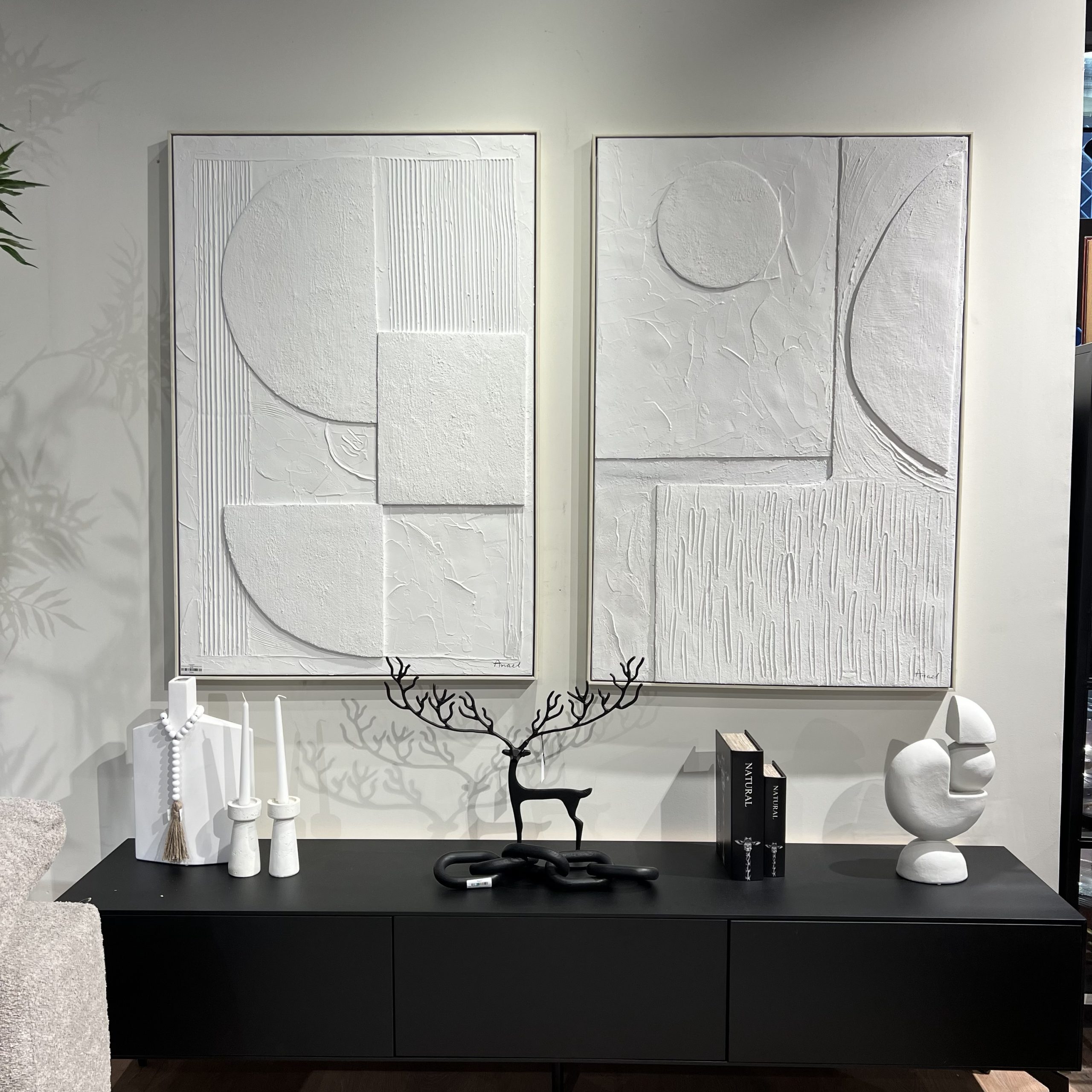 תמונה עבודת יד תבליט לבן דגם אנאל תמונה עבודת יד תבליט לבן דגם אנאל