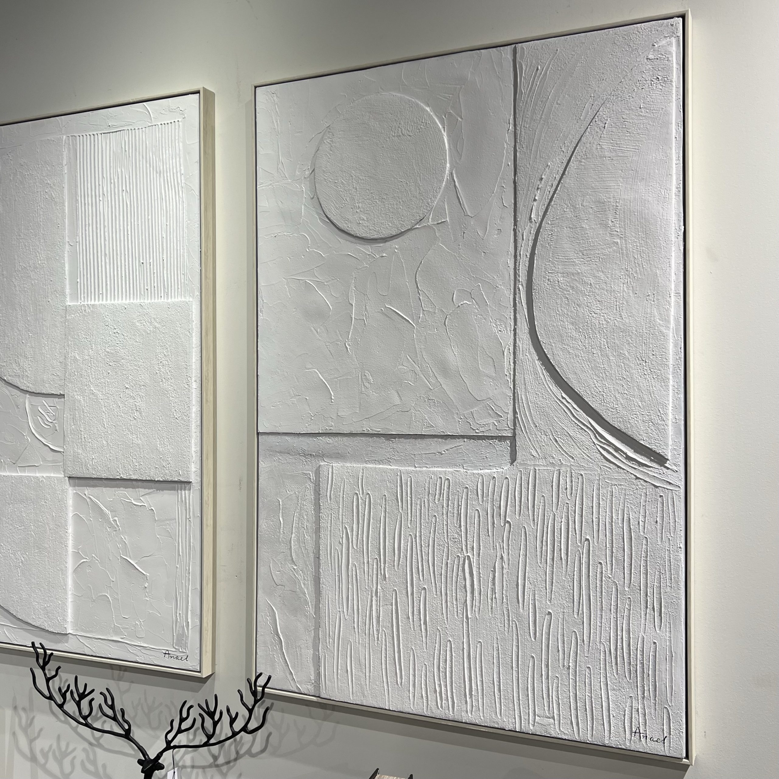 תמונה עבודת יד תבליט לבן דגם אנאל תמונה עבודת יד תבליט לבן דגם אנאל