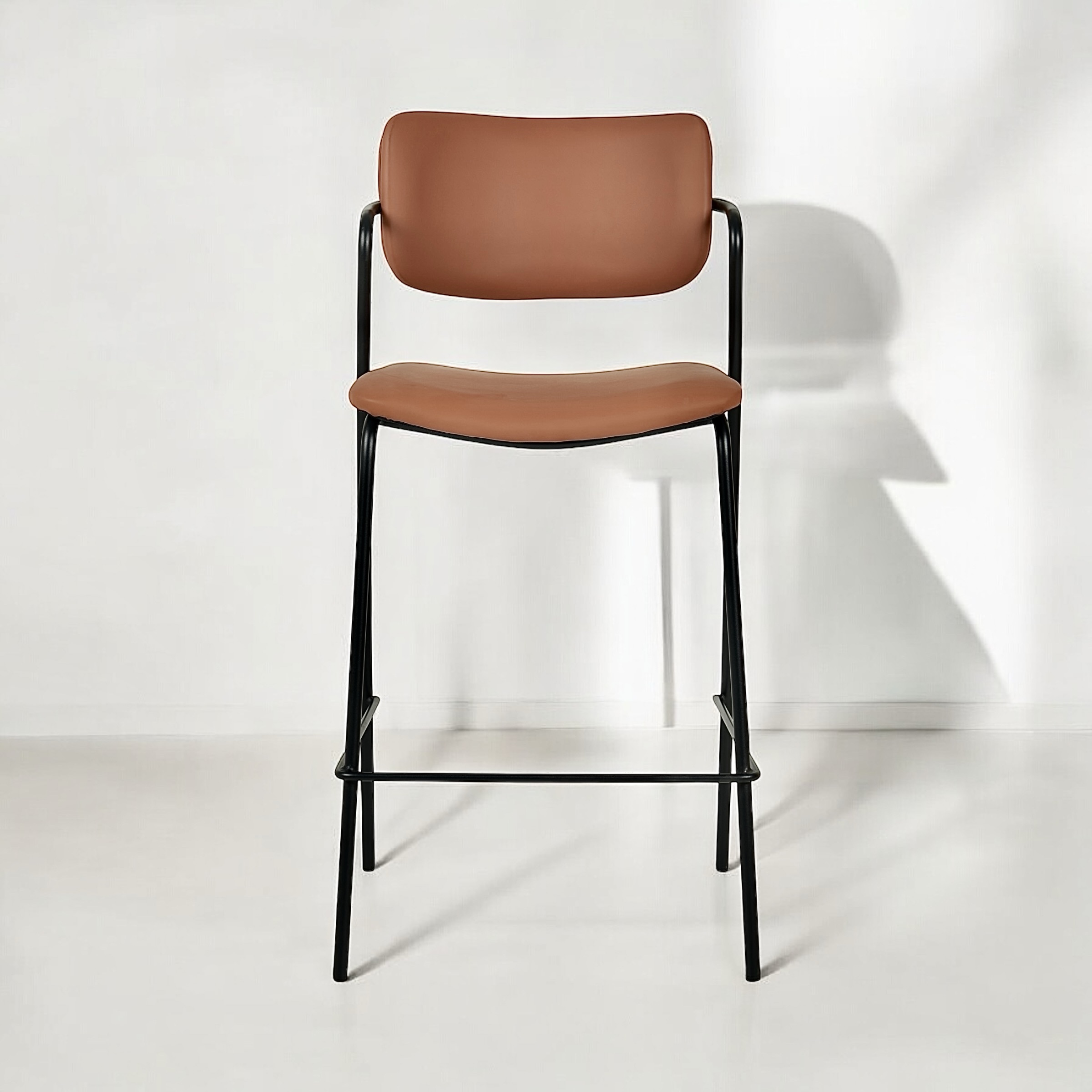 כיסא בר דגם לוסיאן בד דמוי עור קאמל - SALE כיסא בר דגם לוסיאן בד דמוי עור קאמל - SALE